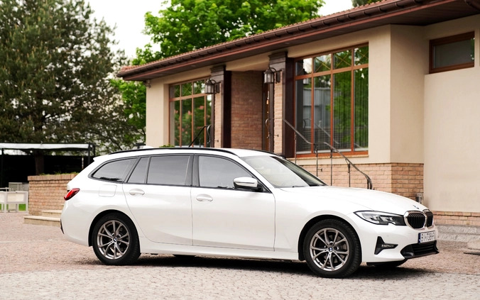 BMW Seria 3 cena 102900 przebieg: 169000, rok produkcji 2020 z Bobolice małe 704